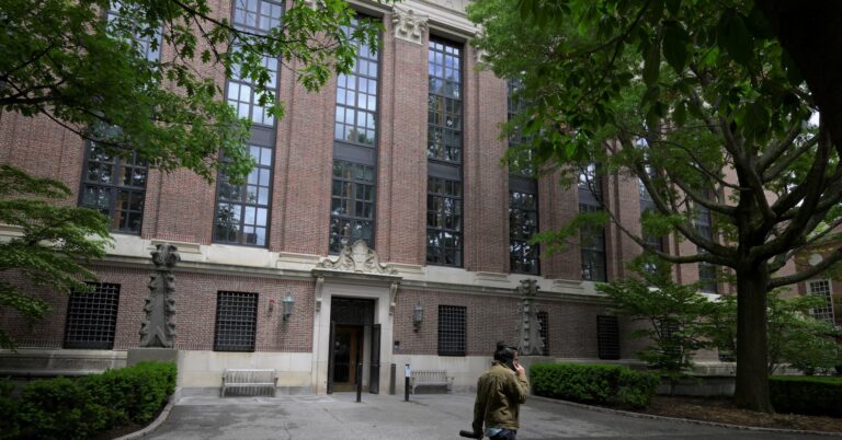 US says it will start revoking visas for Chinese students