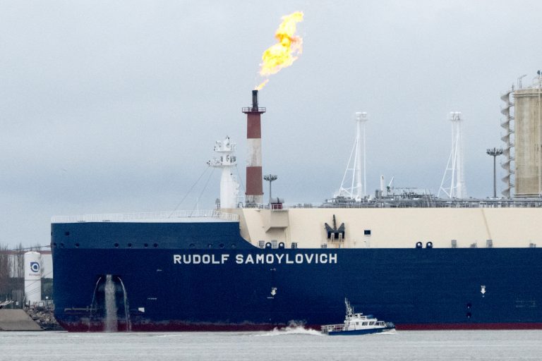 Putin’s Arctic Shadow Fleet Suddenly Awakens, Sparking Speculation